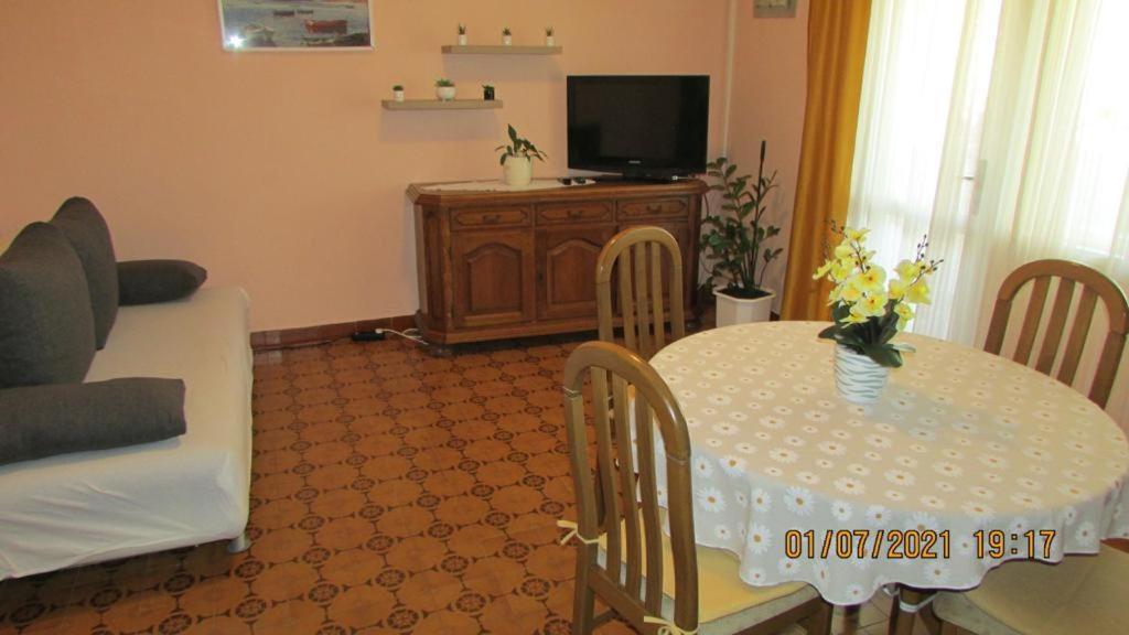 טרוגיר Apartment Tomy מראה חיצוני תמונה